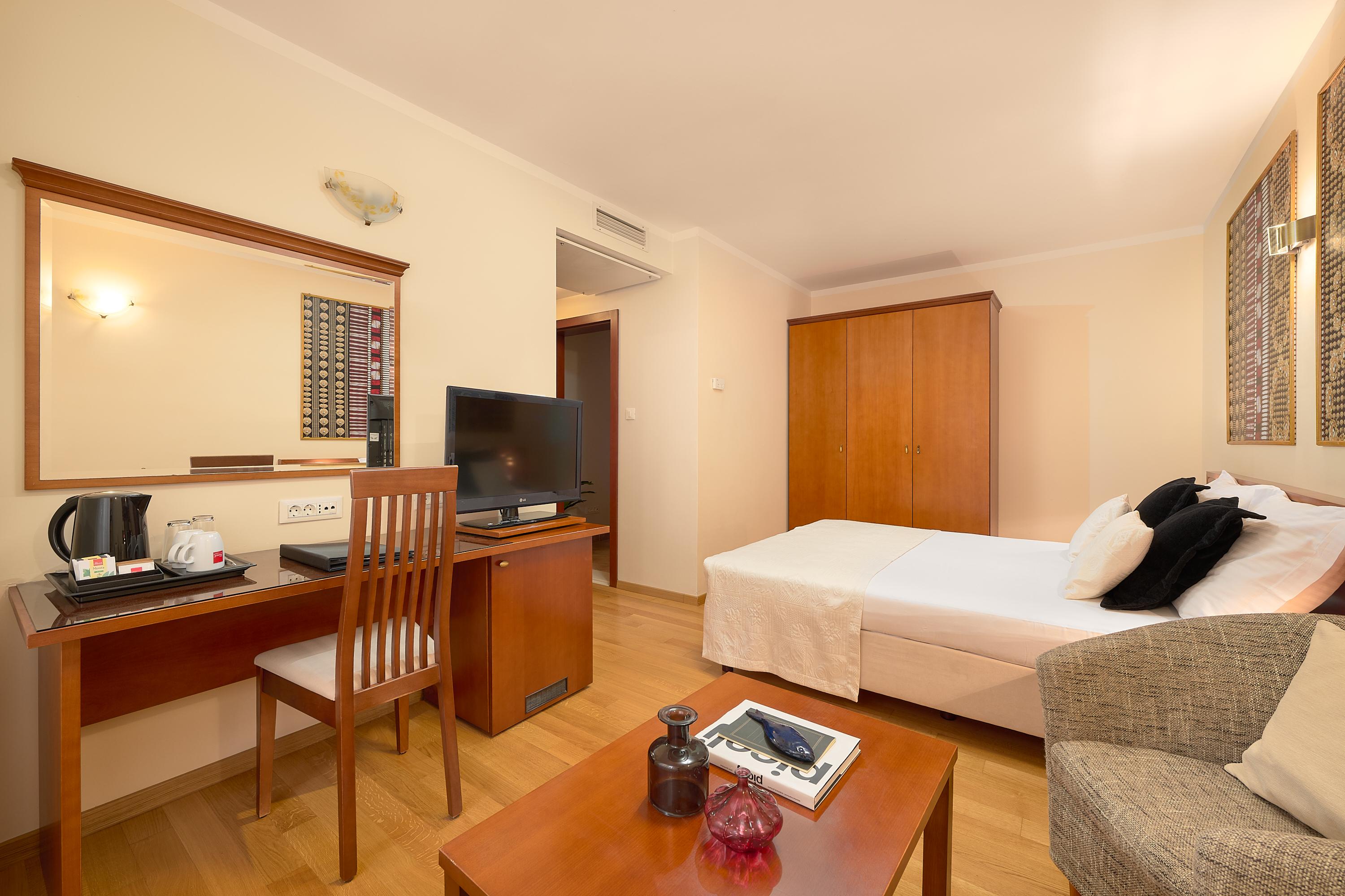 Hotel Villa Andrea Tucepi Luaran gambar